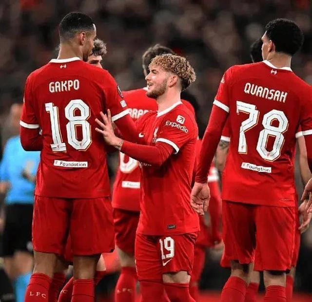利物浦客场大破对手，压倒性胜利