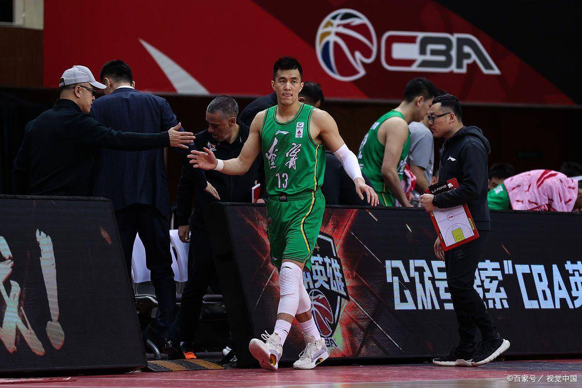  中国男篮郭艾伦去哪了 