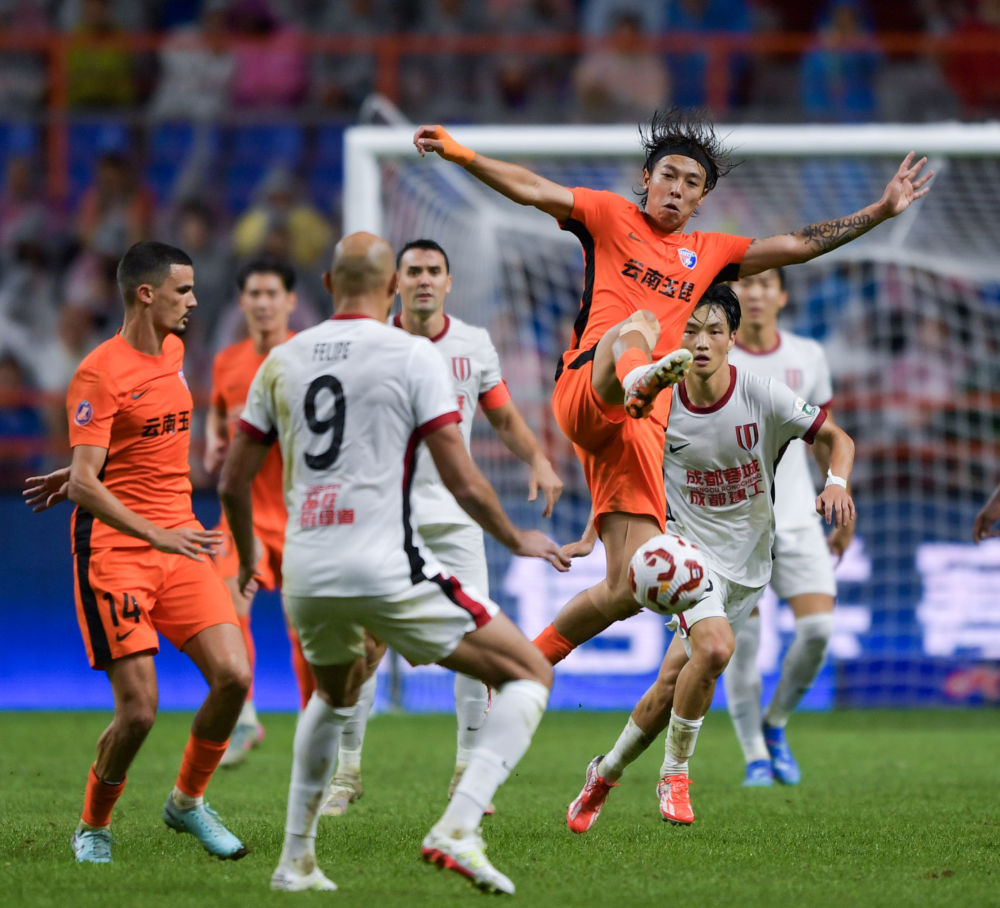 足协杯首回合对决在即!阿森纳演练定位球,丹佛掘金密集防守应对 足协杯首回合对决在即!阿森纳演练定位球,丹佛掘金密集防守应对